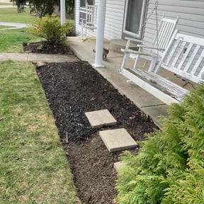 Landscaping by LOCAL Landscaping & Lawn Maintenance reviewed on November 28, 2022