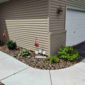 Bush Trimming by FRL Landscaping reviewed on November 12, 2021