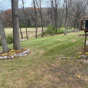 Cleanups by Burnett Landscaping reviewed on April 18, 2022