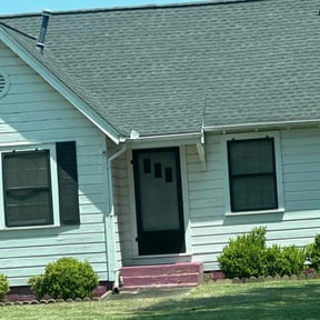 Bush Trimming by Exquisite Enterprises reviewed on June 14, 2022