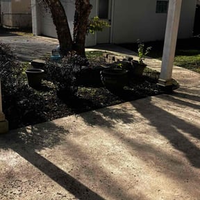Leaf Removal by Penneys landscape reviewed on May 23, 2022