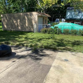 Flower Bed Weeding by TARLY & SONS LAWNCARE reviewed on May 19, 2022