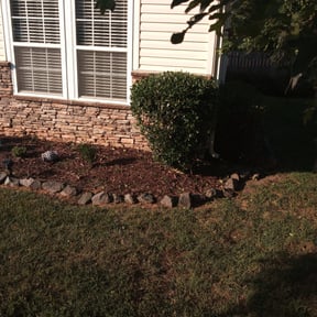 Bush Trimming by Ategramax reviewed on May 27, 2022