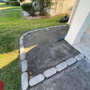 Flower Bed Weeding by Burton Lawn Care reviewed on November 3, 2022