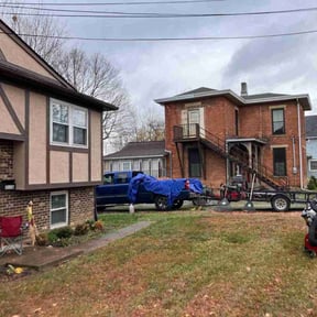 Leaf Removal by LOCAL Landscaping & Lawn Maintenance reviewed on November 18, 2022