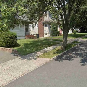 Leaf Removal by Jones landscaping reviewed on June 21, 2022