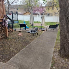 Leaf Removal by Get it done lawn care reviewed on May 6, 2022