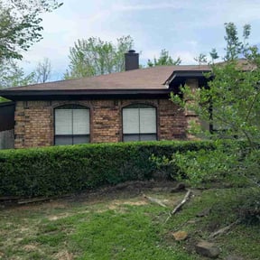 Bush Trimming by Peaks Property Maintenance reviewed on June 16, 2022