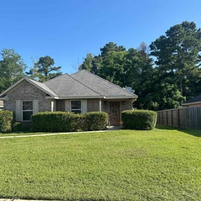 Bush Trimming by JACKSON Lawn Care reviewed on July 20, 2022