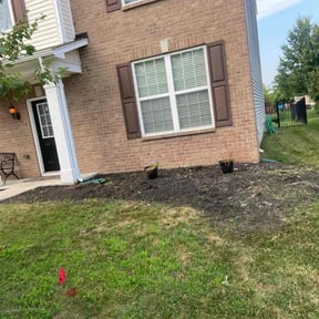 Flower Bed Weeding by Barkley's Landscaping, LLC reviewed on June 18, 2022