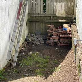 Leaf Removal by Guerrero's Lawn Service reviewed on April 14, 2022