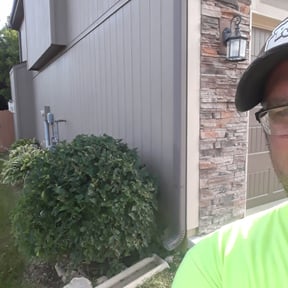 Bush Trimming by Undefeated Landscaping LLC. reviewed on October 18, 2022