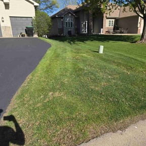 Cleanups by Dels Mow, Blow, and snow removal reviewed on August 6, 2025