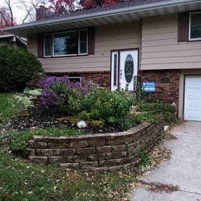 Flower Bed Weeding by Lawncare reviewed on June 30, 2025