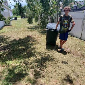 Leaf Removal by Ethan lawn care reviewed on August 9, 2022