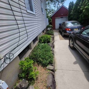 Bush Trimming by CB Lawn Care reviewed on June 22, 2020