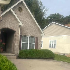 Bush Trimming by Land and Lawn Care reviewed on May 9, 2022