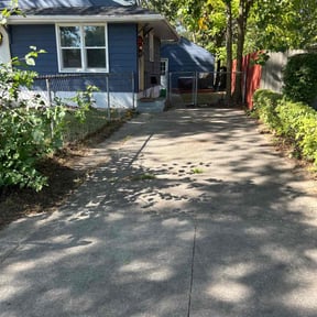 Leaf Removal by REAMSLAWNCARE LLC reviewed on June 17, 2022