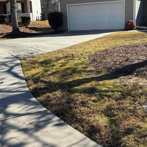 Leaf Removal by Loza Green & Handy reviewed on June 12, 2022