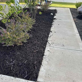 Mulching by Green T's Lawn & Landscape reviewed on May 9, 2025