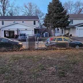 Leaf Removal by Turf and Grounds reviewed on August 26, 2024