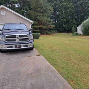 Bush Trimming by A&j lawn care service reviewed on September 27, 2021