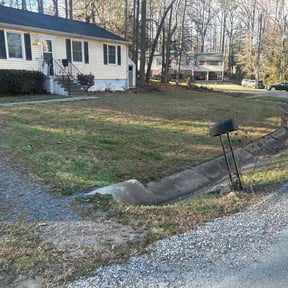 Leaf Removal by Double F Lawns reviewed on May 21, 2022
