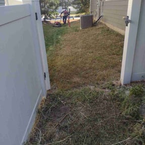 Cleanups by Fairwood Landscape reviewed on July 27, 2022
