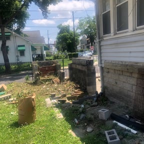 Flower Bed Weeding by FRL Landscaping reviewed on October 9, 2024