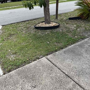Weeding by J Jr’s Lawn Maintenance reviewed on October 30, 2022