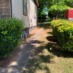 Leaf Removal by K&N Lawncare and Power wash reviewed on April 19, 2025
