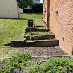 Flower Bed Weeding by Hawkins Landscaping & Construction reviewed on July 25, 2022