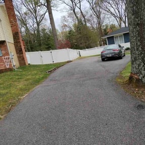 Leaf Removal by Mottlawns reviewed on May 3, 2025