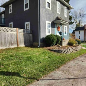 Cleanups by Speedy Lawnmower Landscaping reviewed on October 30, 2022