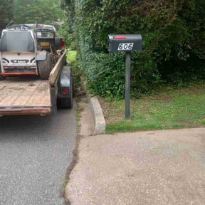 Bush Trimming by Moyo Lawn Service reviewed on July 24, 2022