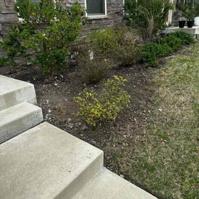 Flower Bed Weeding by Diesel Dog Lawn Care LLC reviewed on November 2, 2021