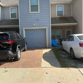 Weed Pulling by Kleen Kutz reviewed on April 20, 2022