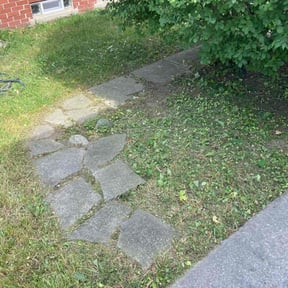 Flower Bed Weeding by Lawn Dasher LLC reviewed on September 10, 2024