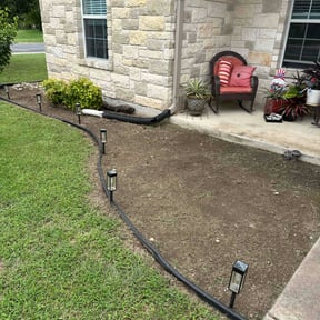 Flower Bed Weeding by Elite Lawn care reviewed on April 10, 2022