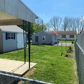 Mulching by NIESHA'S LLC SERVICES reviewed on October 9, 2022