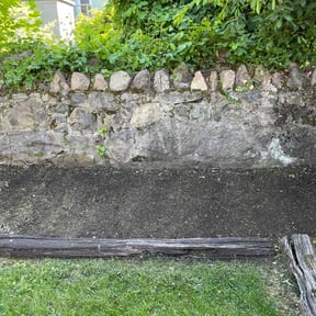 Flower Bed Weeding by After Care Express SVC Landscaping & Maintenance reviewed on May 11, 2022