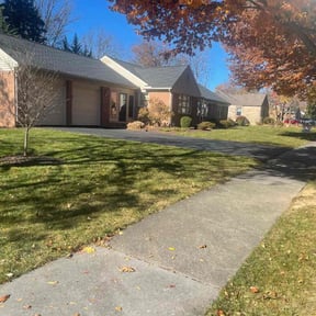 Cleanups by Tyler lawn service reviewed on November 26, 2021