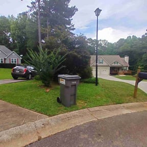 Bush Trimming by IGM Lawn Care & Landscape reviewed on December 7, 2024