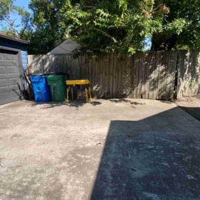 Leaf Removal by Texas Lawn Pride reviewed on October 9, 2020