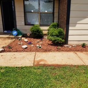 Landscaping by Swamp creek reviewed on April 9, 2025