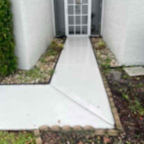 Flower Bed Weeding by Troy's Lawn Care reviewed on November 12, 2023