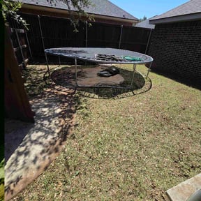Cleanups by J.V LANDSCAPING BEARS reviewed on December 1, 2021