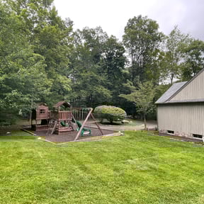 Weed Pulling by Js Lawn Care reviewed on July 27, 2022