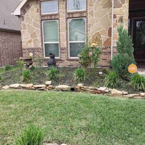 Flower Bed Weeding by Shortleaf Co. reviewed on April 29, 2022