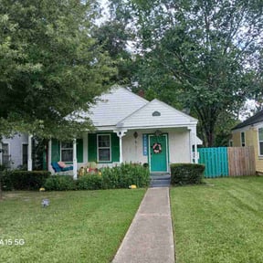 Bush Trimming by Unlimited Lawn Maintenance LLC reviewed on June 19, 2025